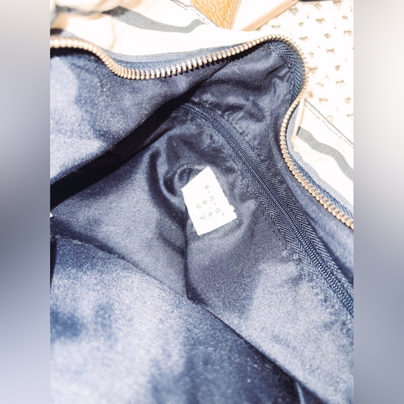 A New Day Striped Beach Tote - Picture 2 of 3